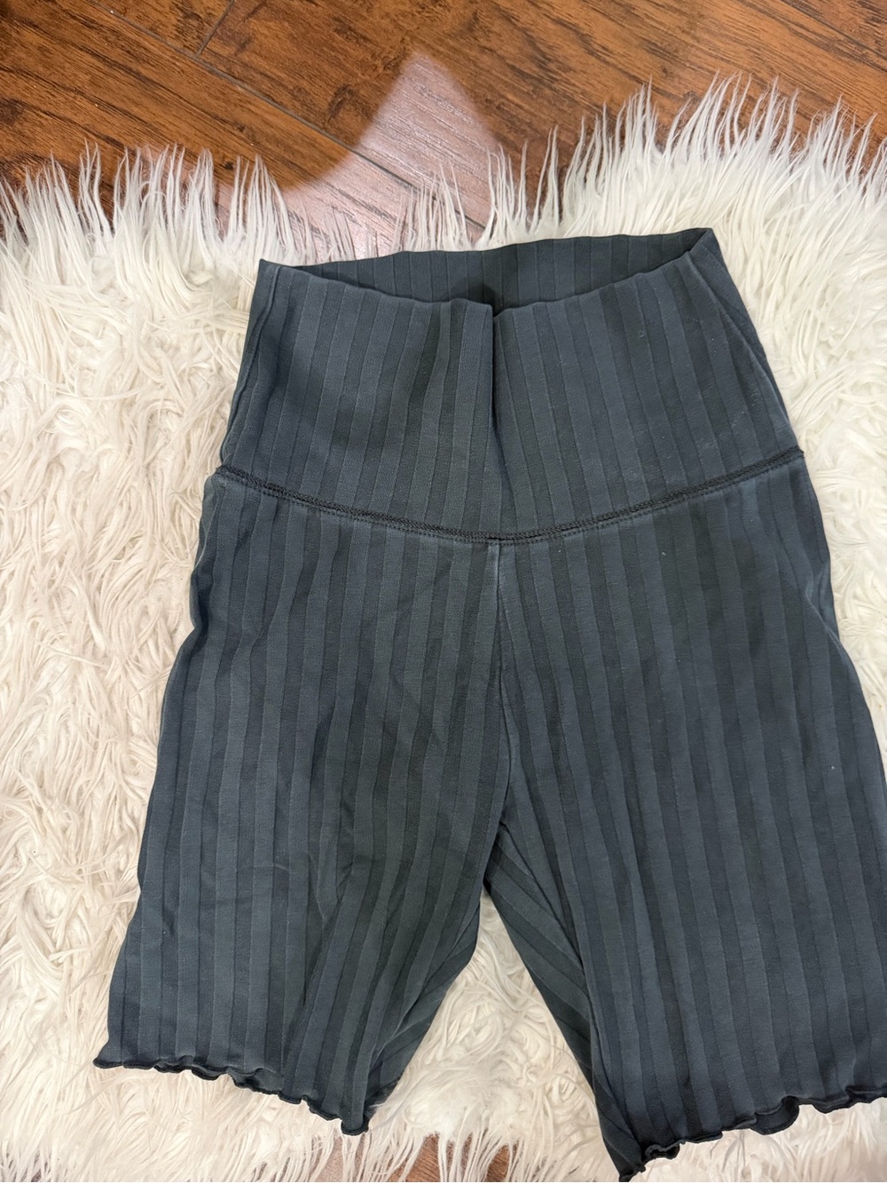 S Offline by aerie Women’s High-Rise Ribbed Bike Shorts - Black